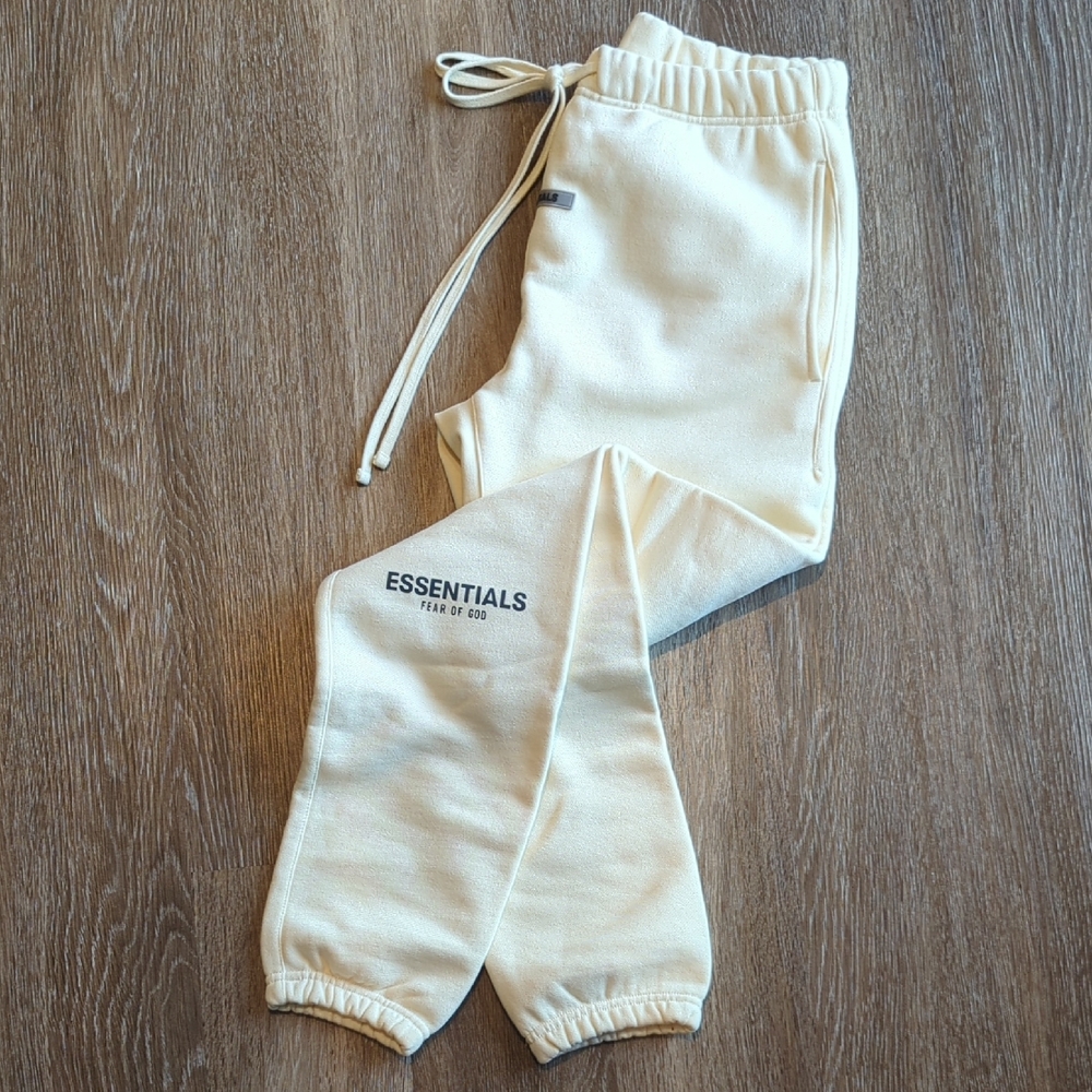 Fear Of God Essentials Sweatpants (Buttercream) - Size Small